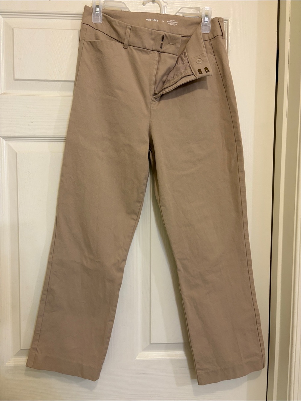 Old Navy Womens Pixie Straight-Leg Chinos in Light Tan